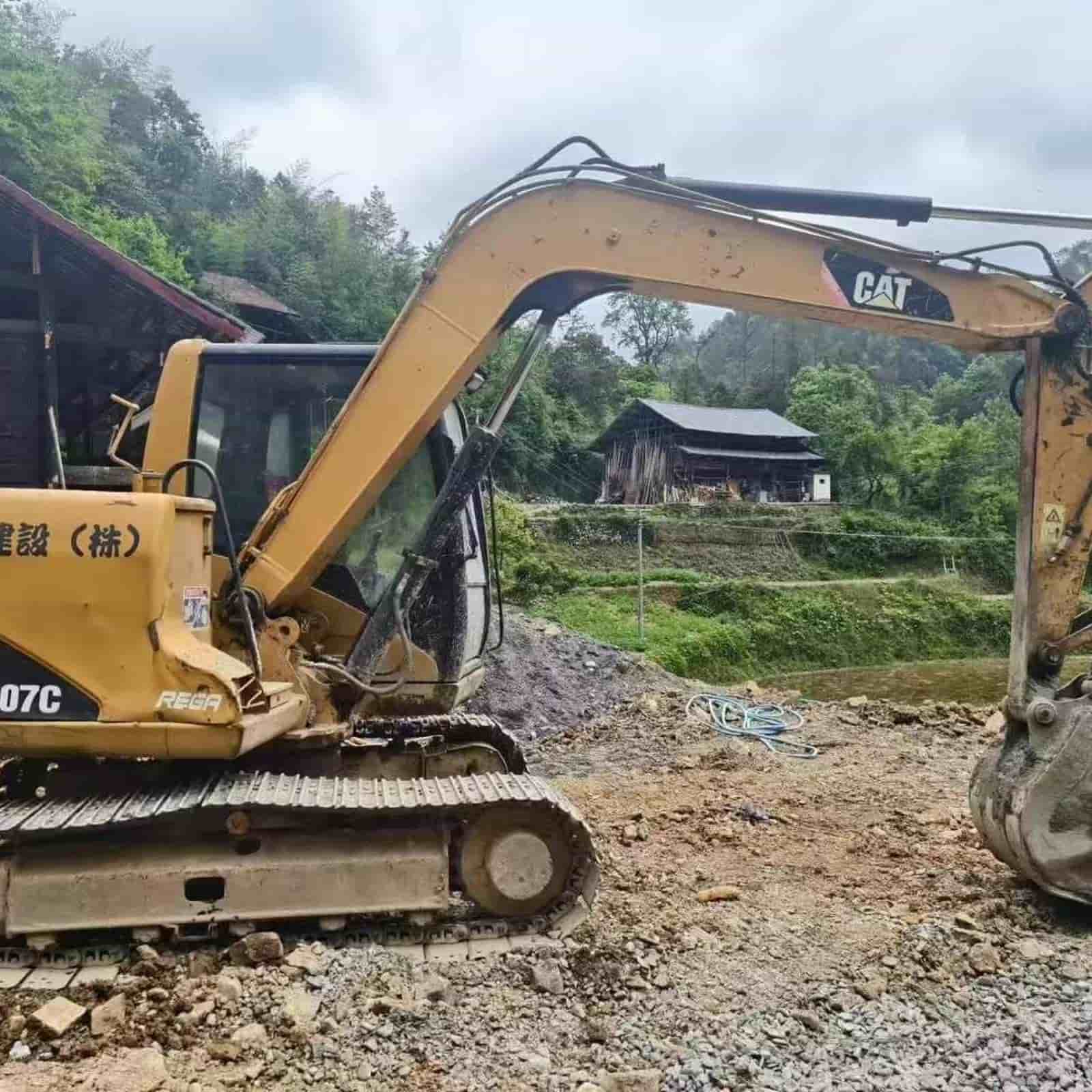 4512 HOURS CAT 307C Excavator
