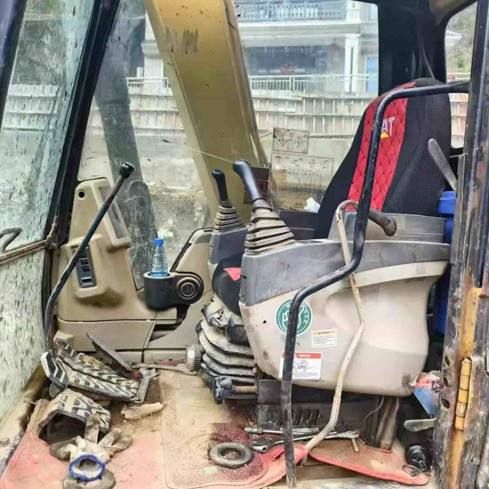 5800 HOURS CAT 307C Excavator