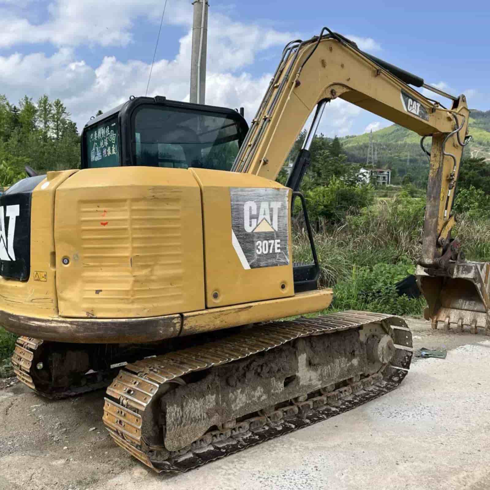 2412 HOURS CAT 307E Excavator