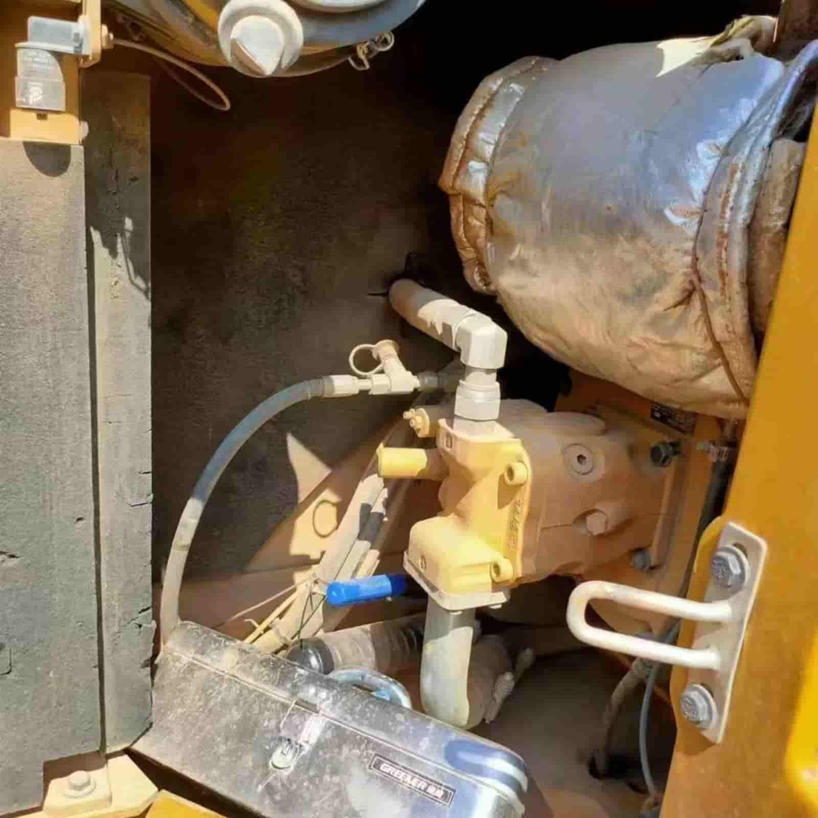 912 HOURS CAT 307 Excavator