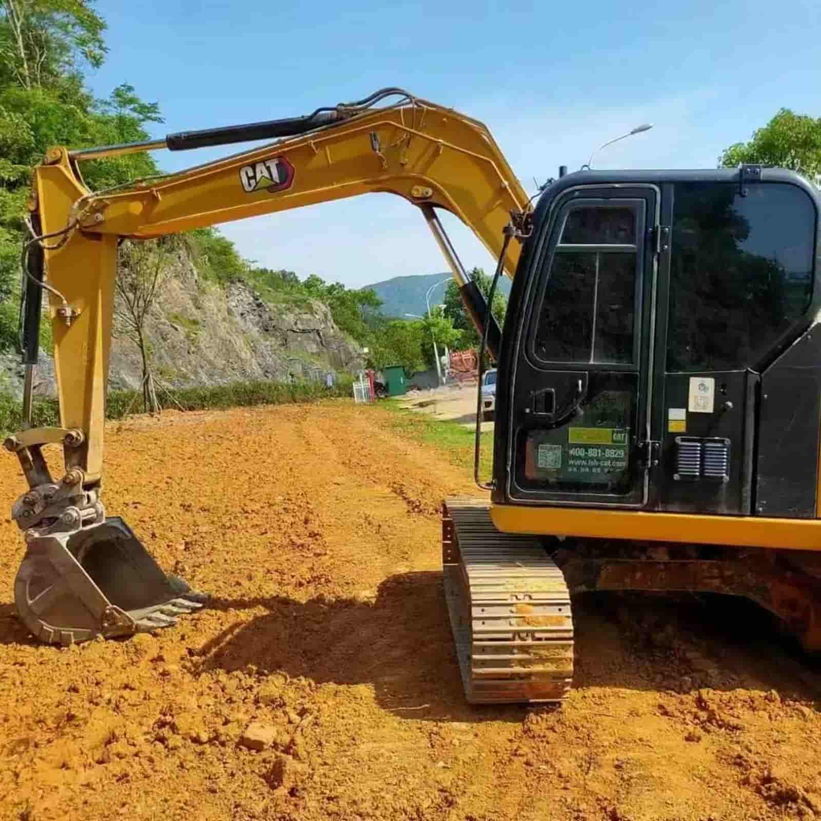 912 HOURS CAT 307 Excavator