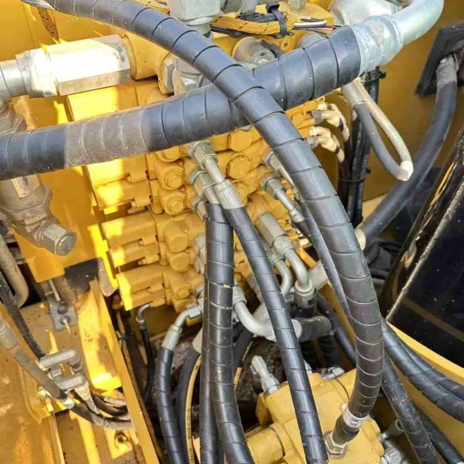 913 HOURS CAT 307 Excavator