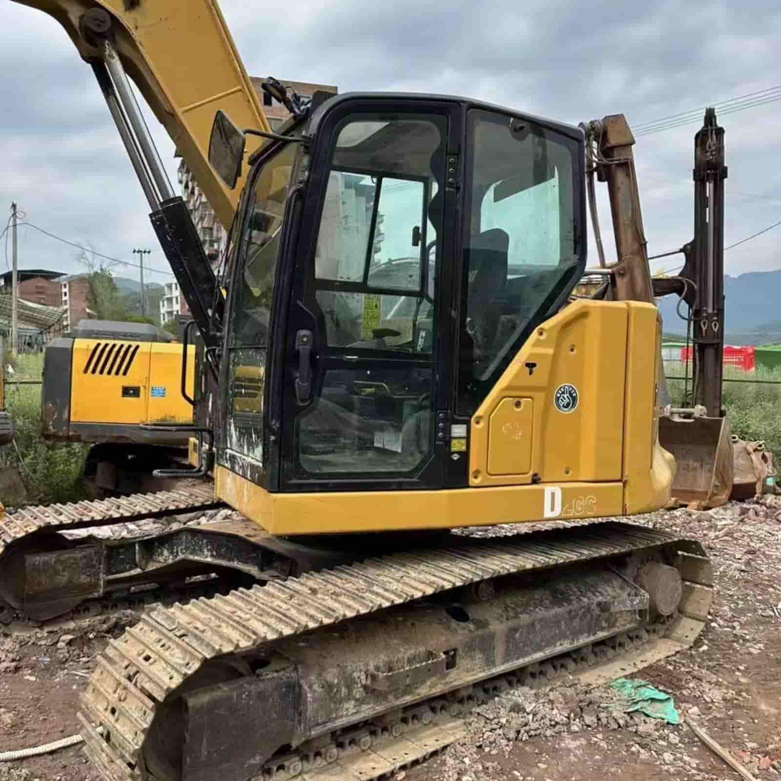 614 HOURS CAT 310GC Excavator