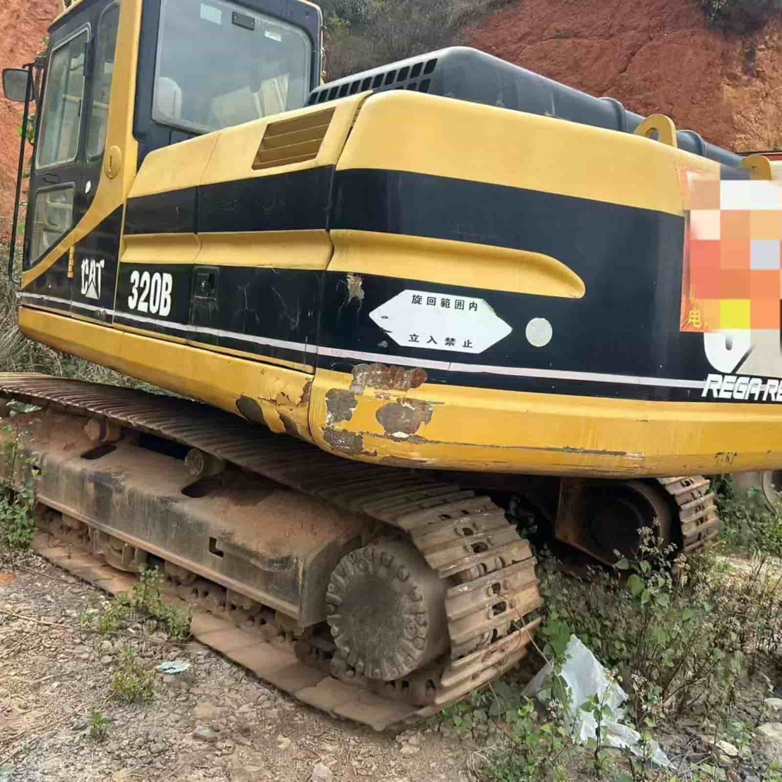 7412 HOURS CAT 320B Excavator