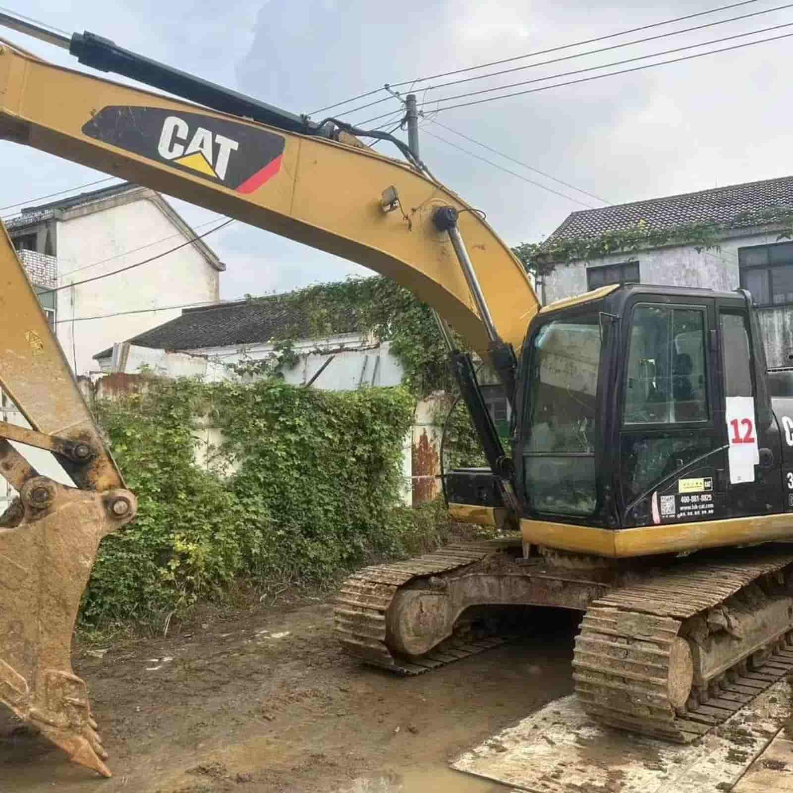 2114 HOURS CAT 320D2GC Excavator