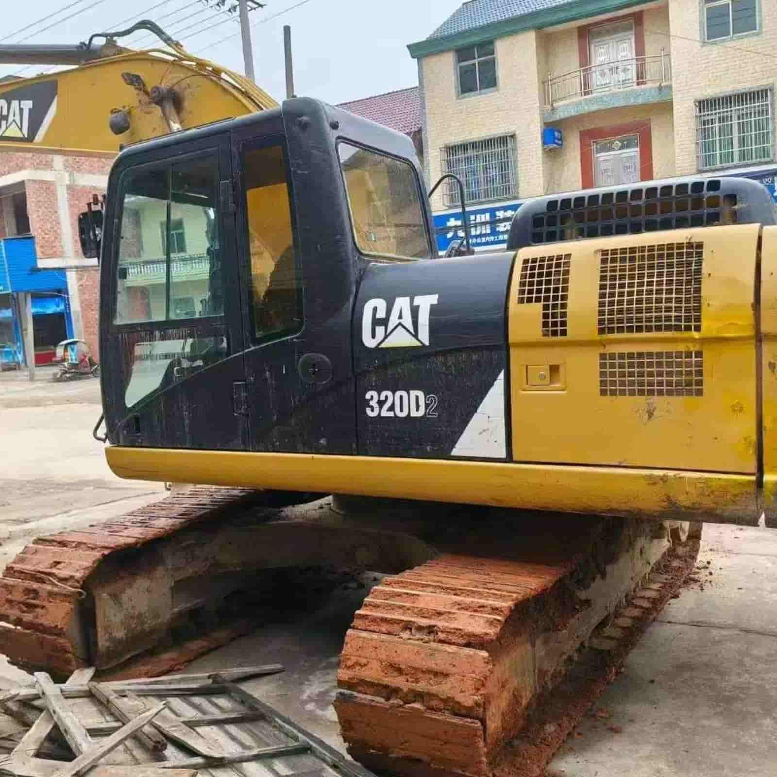 2107 HOURS CAT 320D2GC Excavator