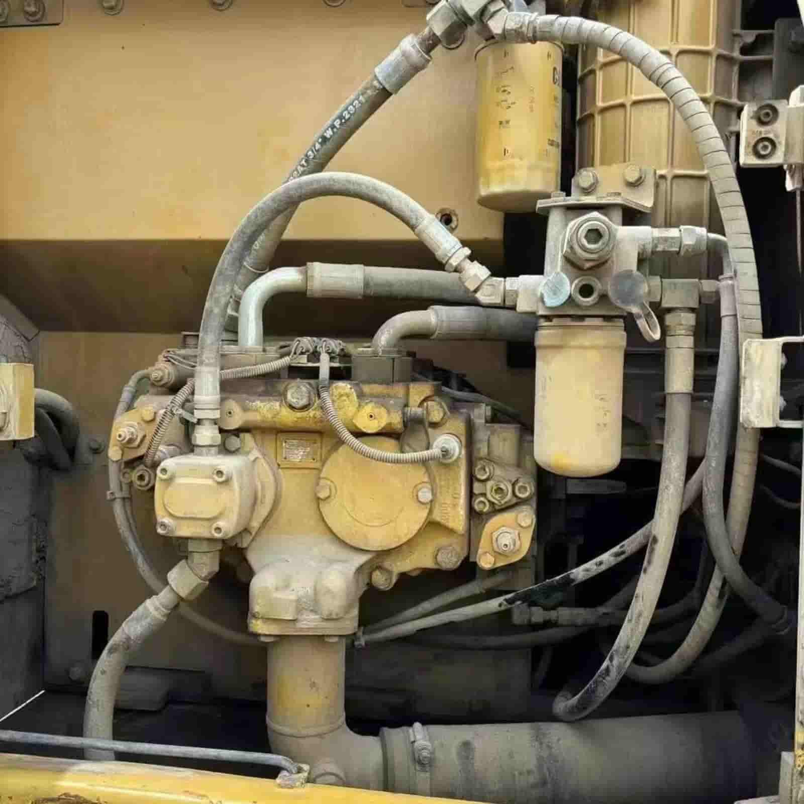 6500 HOURS CAT 320D Excavator