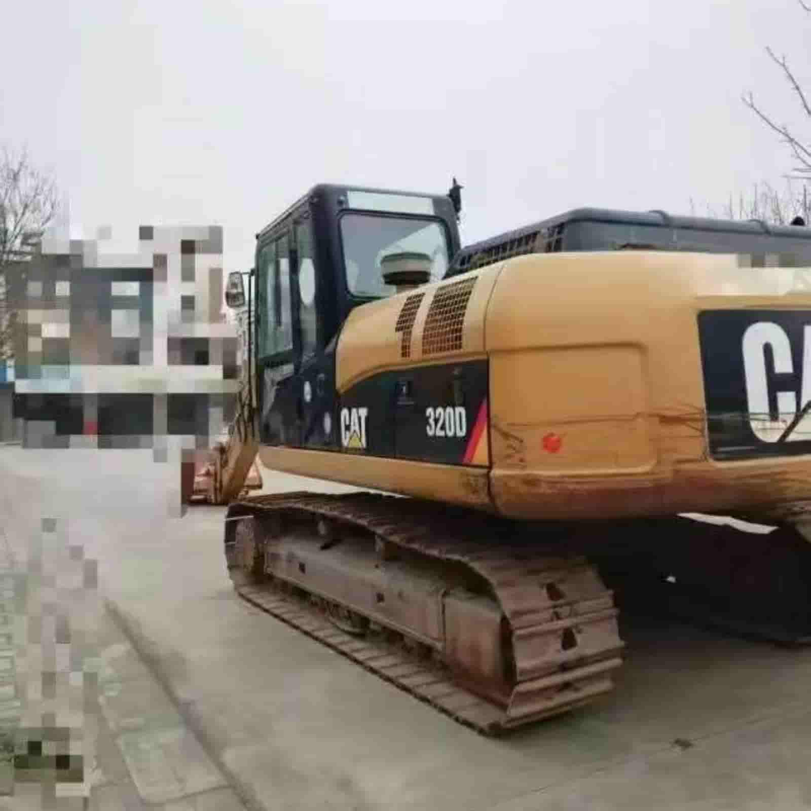 2215 HOURS CAT 320D Excavator