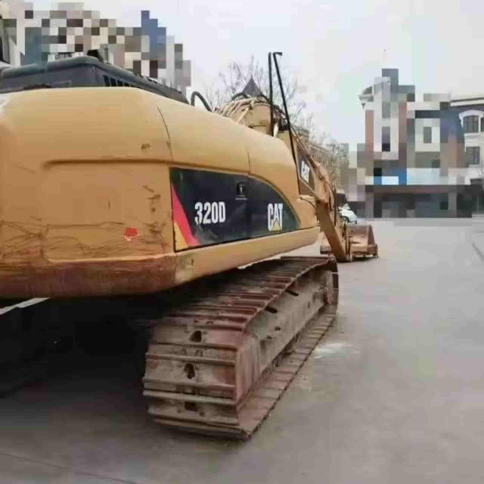 2215 HOURS CAT 320D Excavator