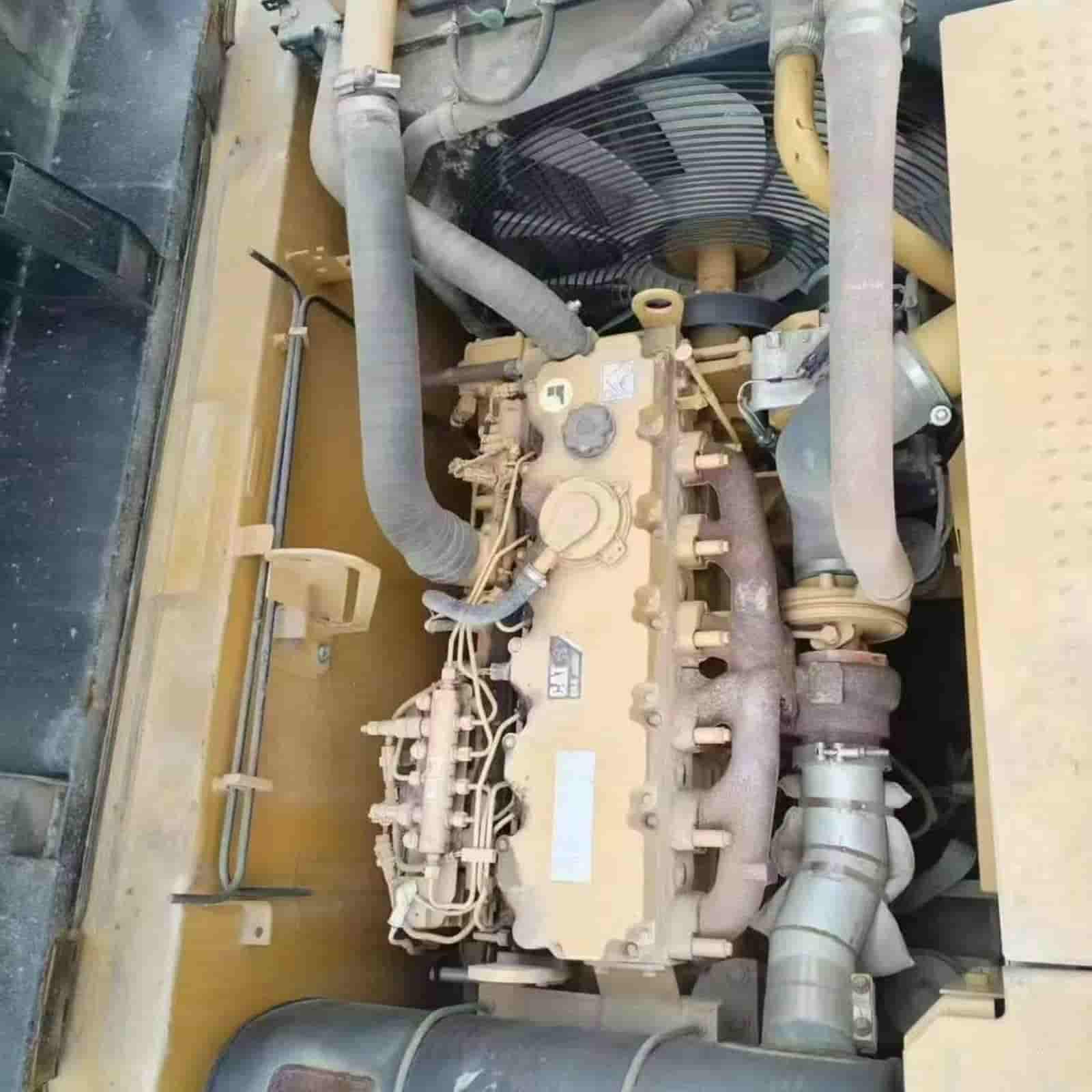 2215 HOURS CAT 320D Excavator