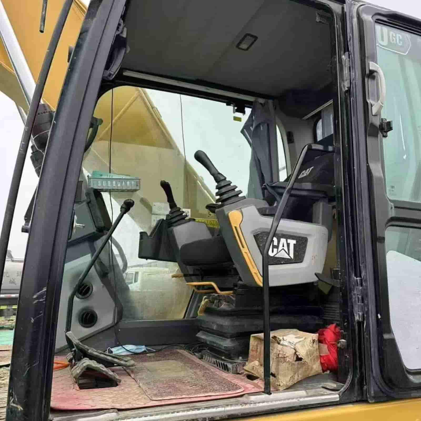 903 HOURS CAT 320GC Excavator