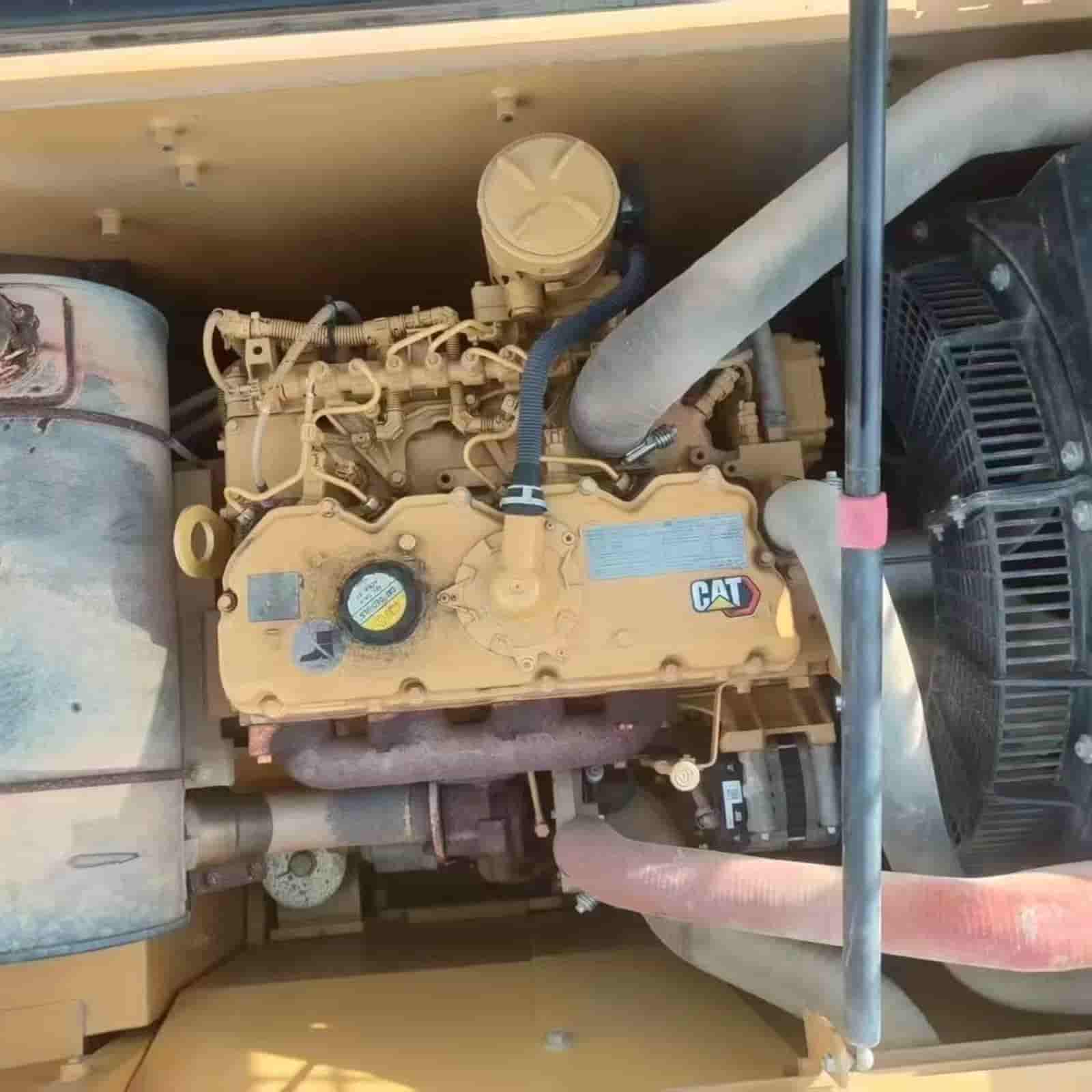 613 HOURS CAT 320GX Excavator