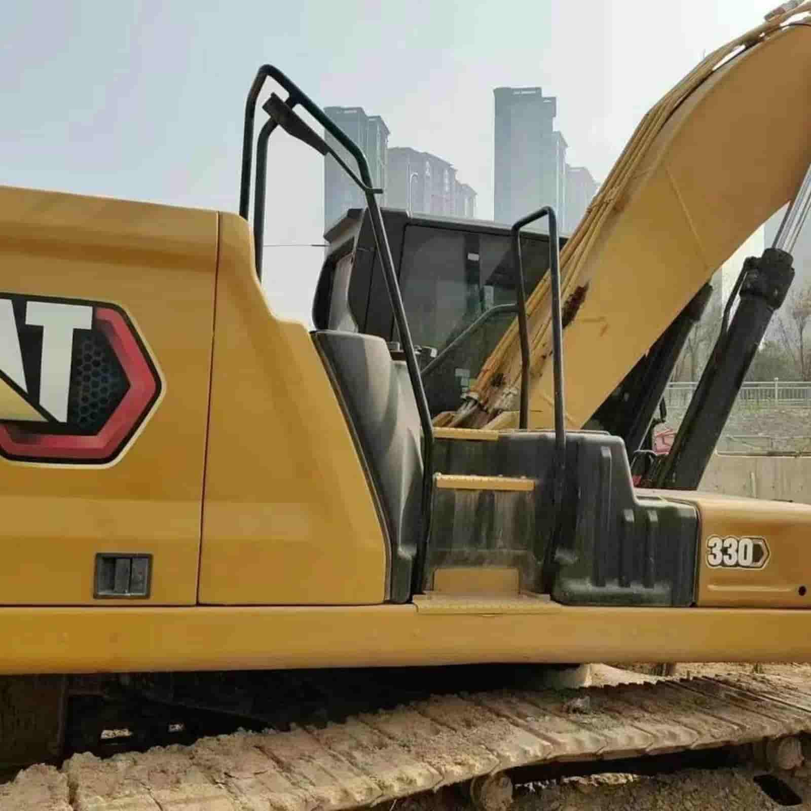 613 HOURS CAT 326 Excavator