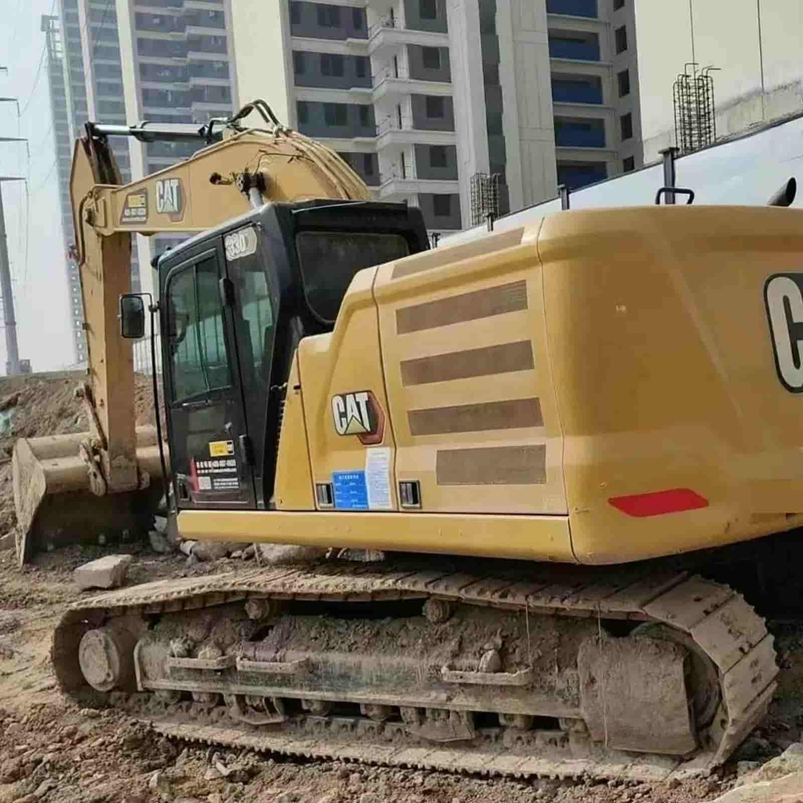 613 HOURS CAT 326 Excavator
