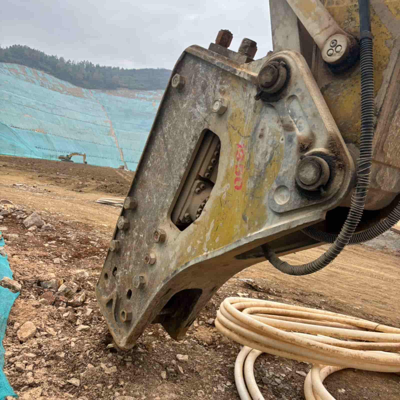 4507 HOURS CAT  345D Excavator