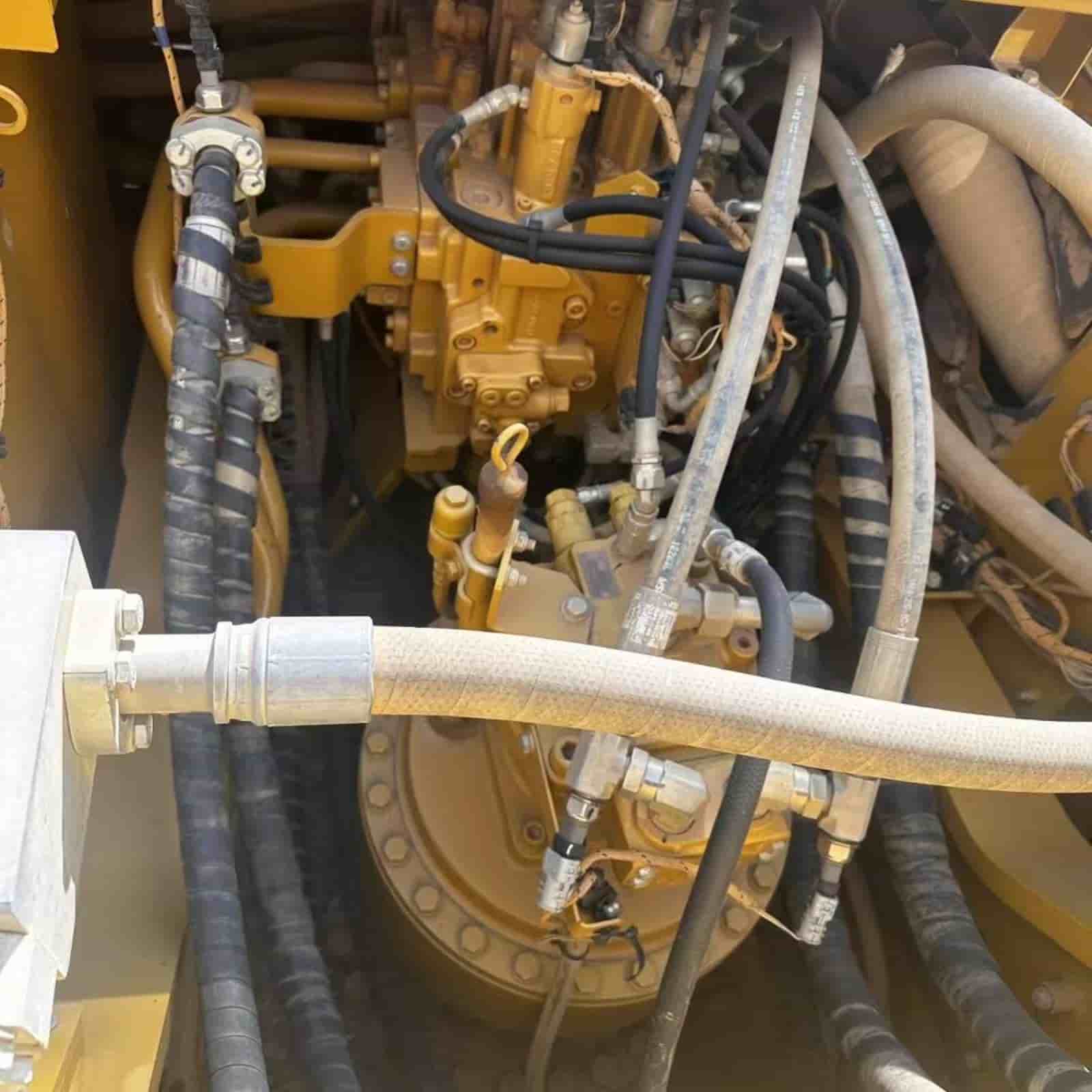 912 HOURS CAT 345 Excavator