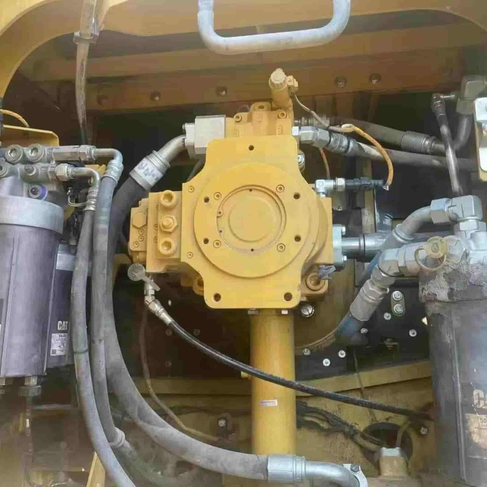 614 HOURS CAT 349 Excavator