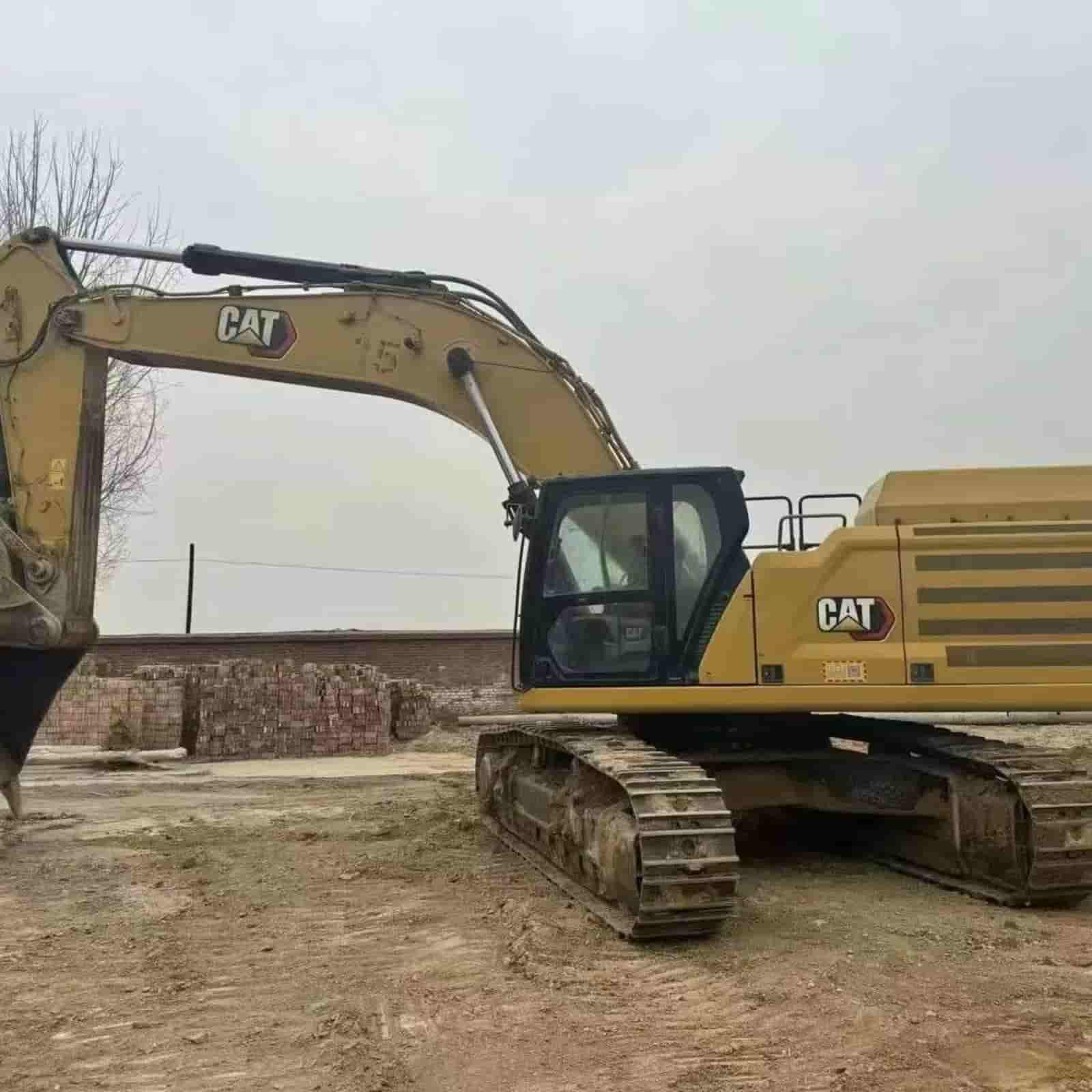 614 HOURS CAT 349 Excavator