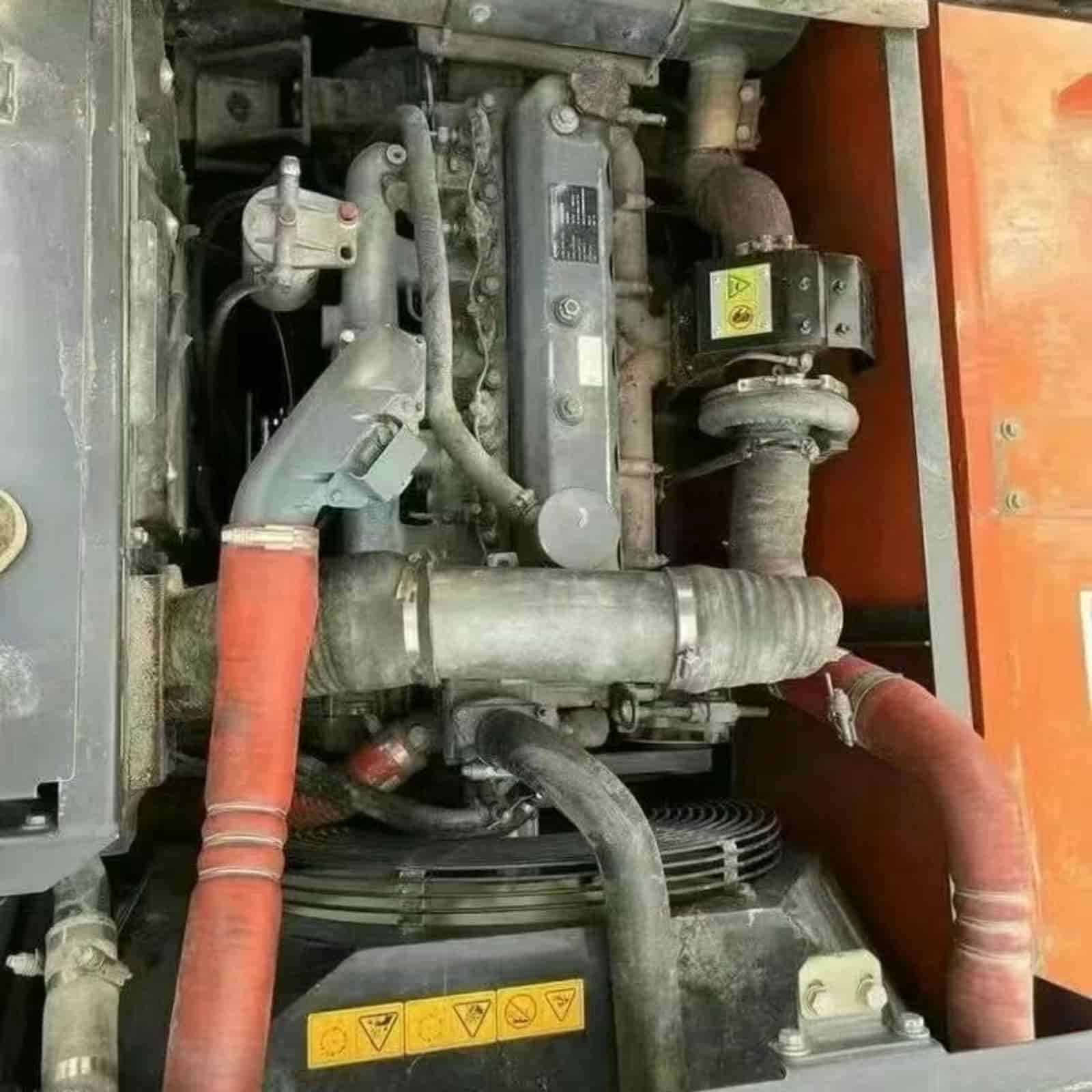 DOOSAN 225-9c Excavator