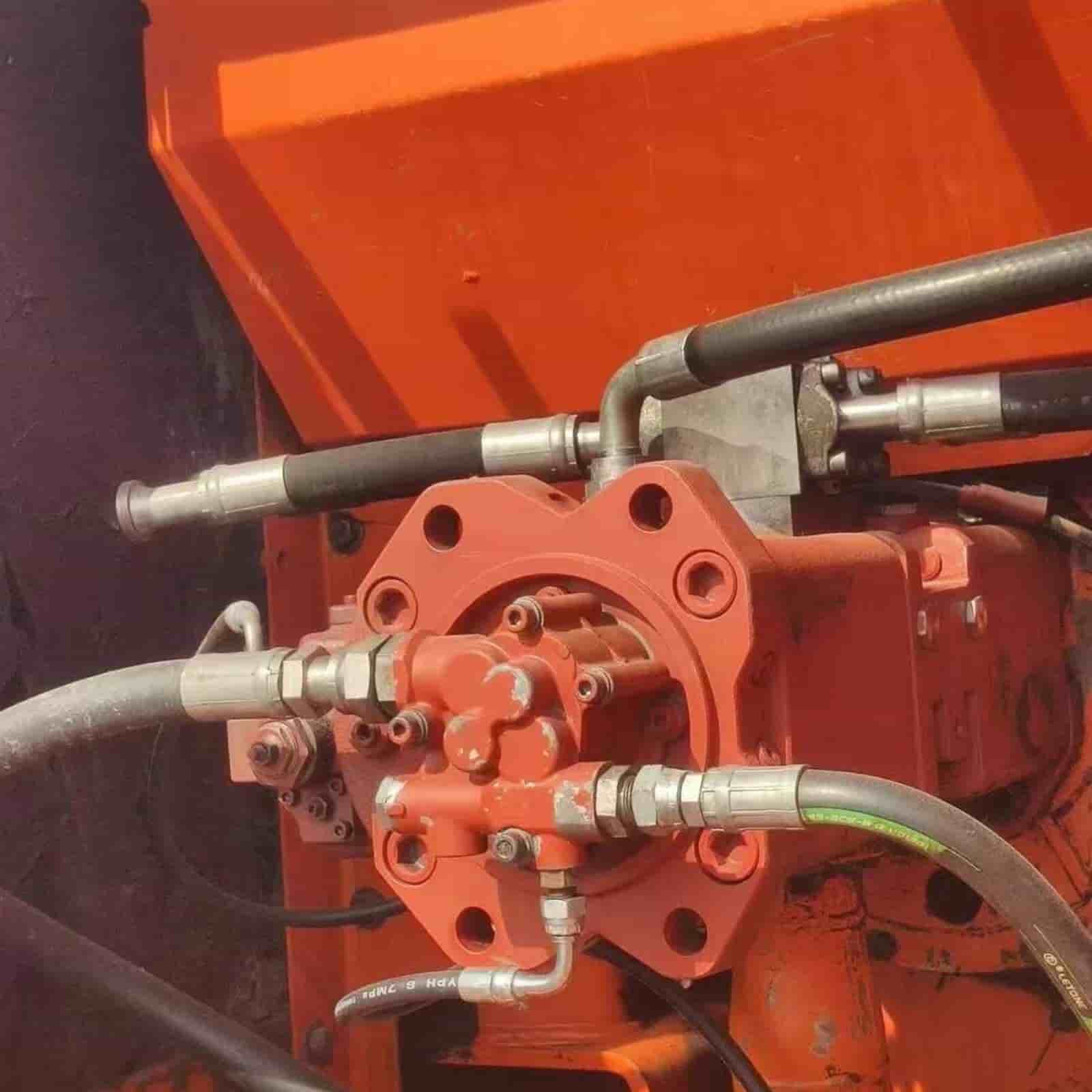 DOOSAN DH225-7 Excavator
