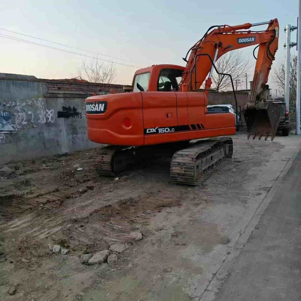 DOOSAN DX120 Excavator