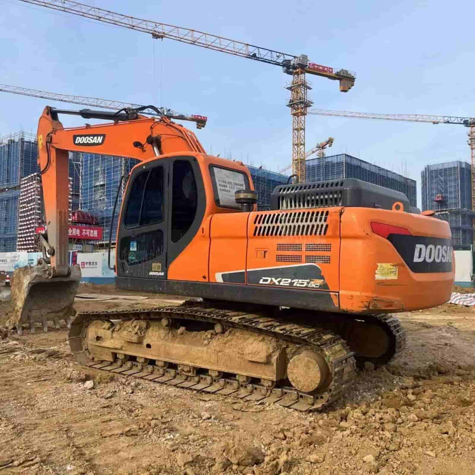888 HOURS DOOSAN dx215-9c Excavator