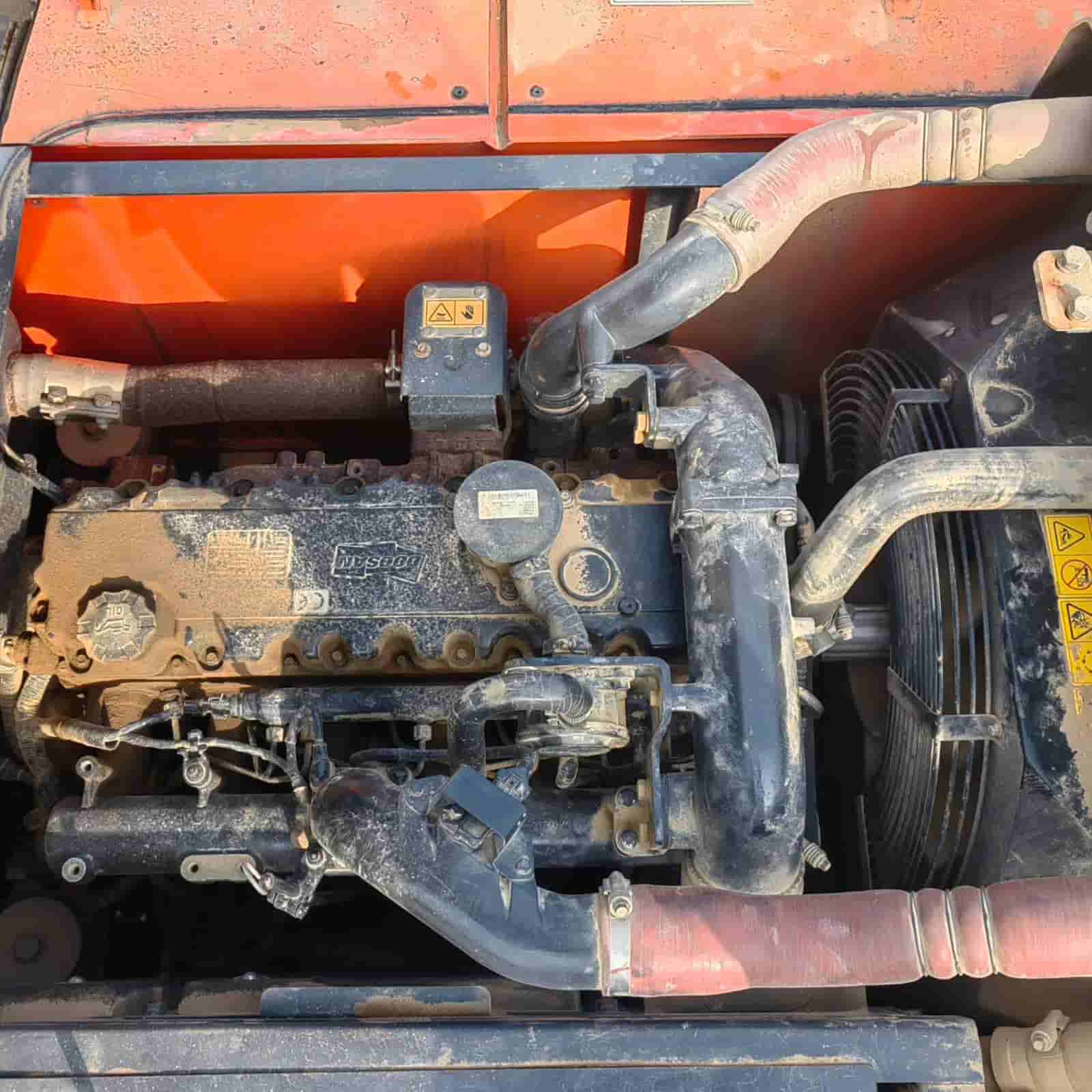 888 HOURS DOOSAN dx215-9c Excavator