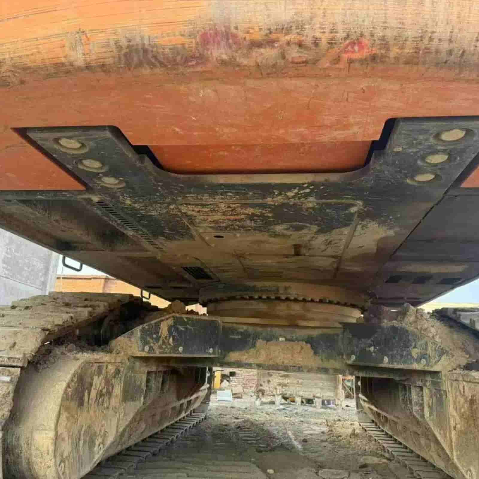 831 HOURS DOOSAN dx520-9c Excavator