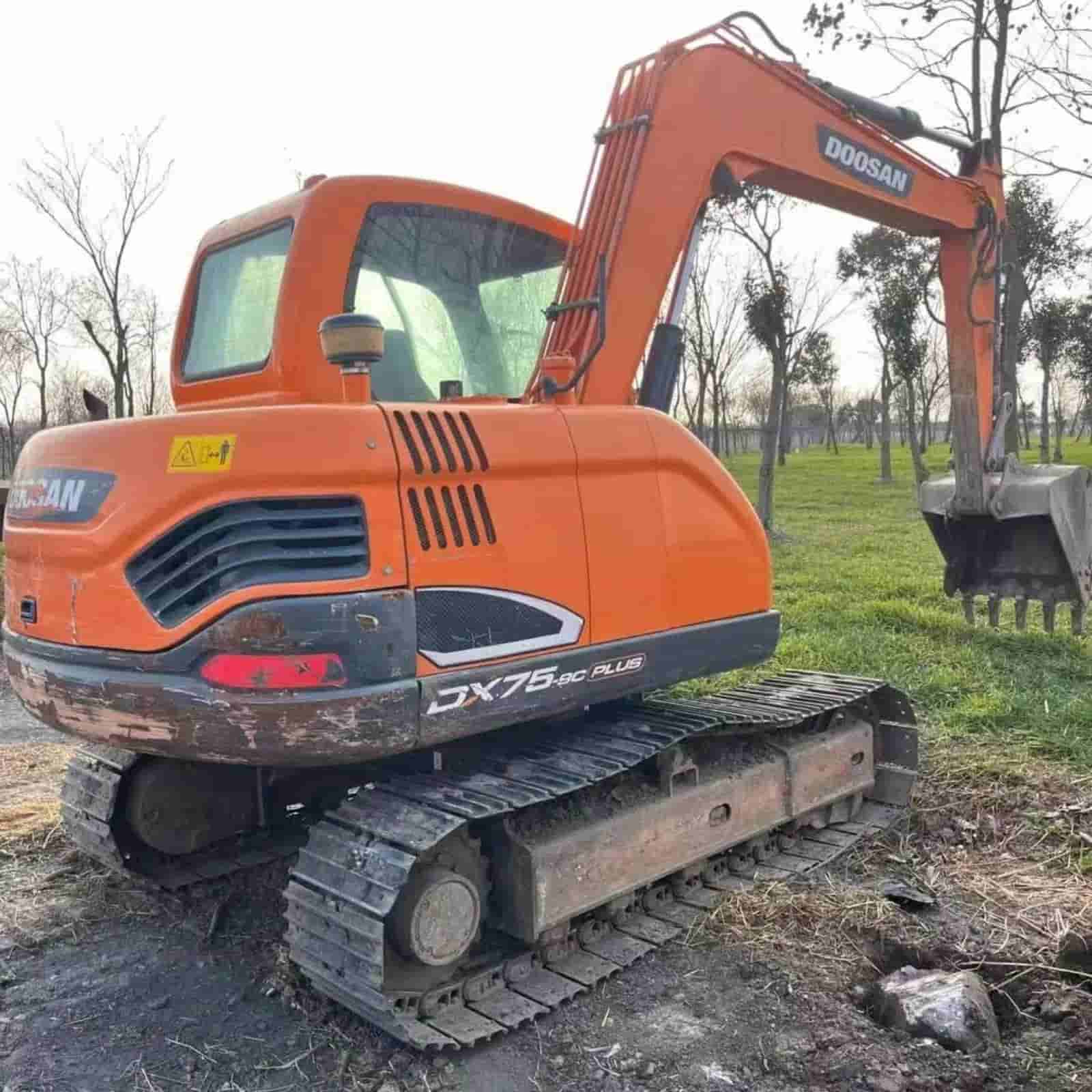 1211 HOURS DOOSAN dx75-9cplus Excavator