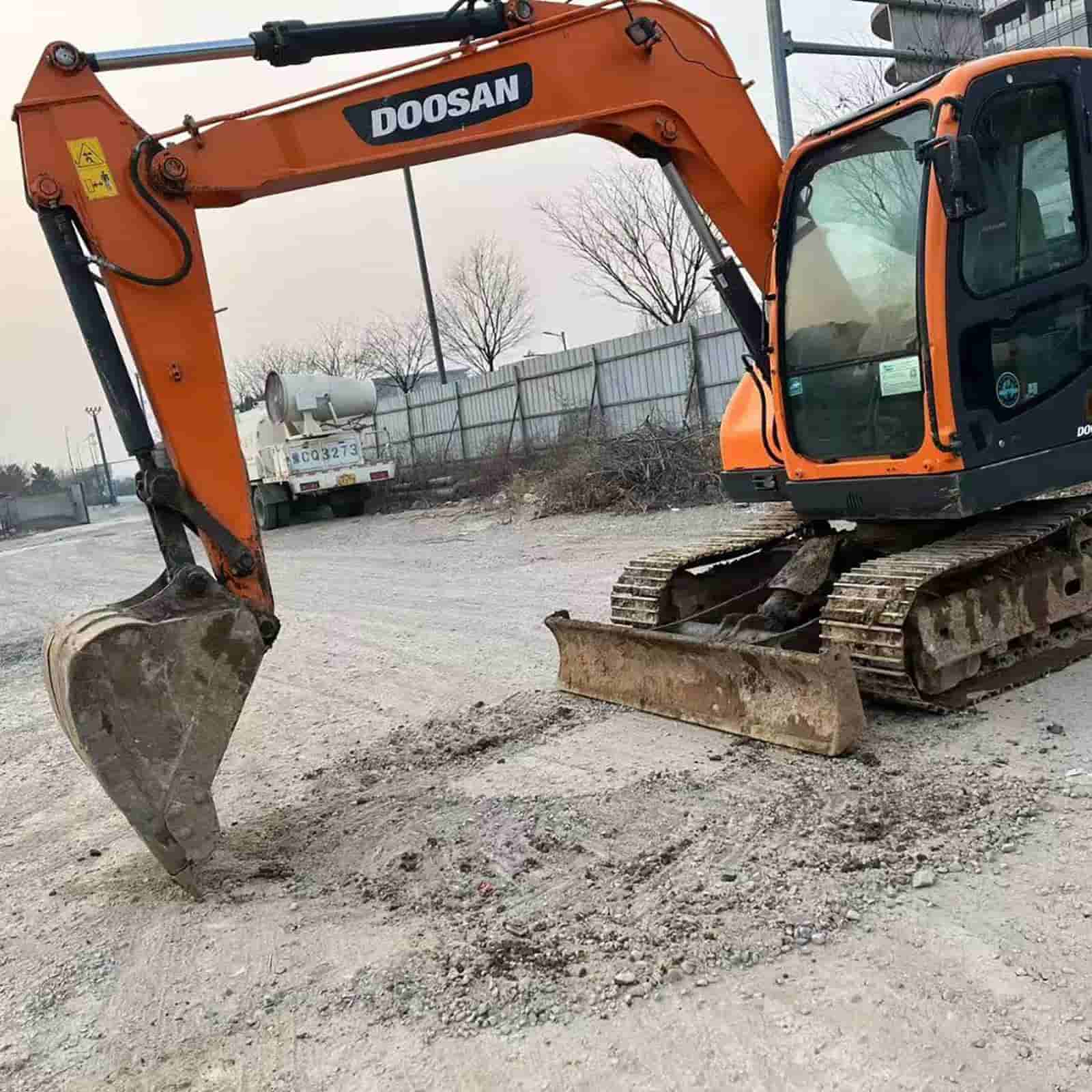 1900 HOURS DOOSAN dx75-9cplus Excavator