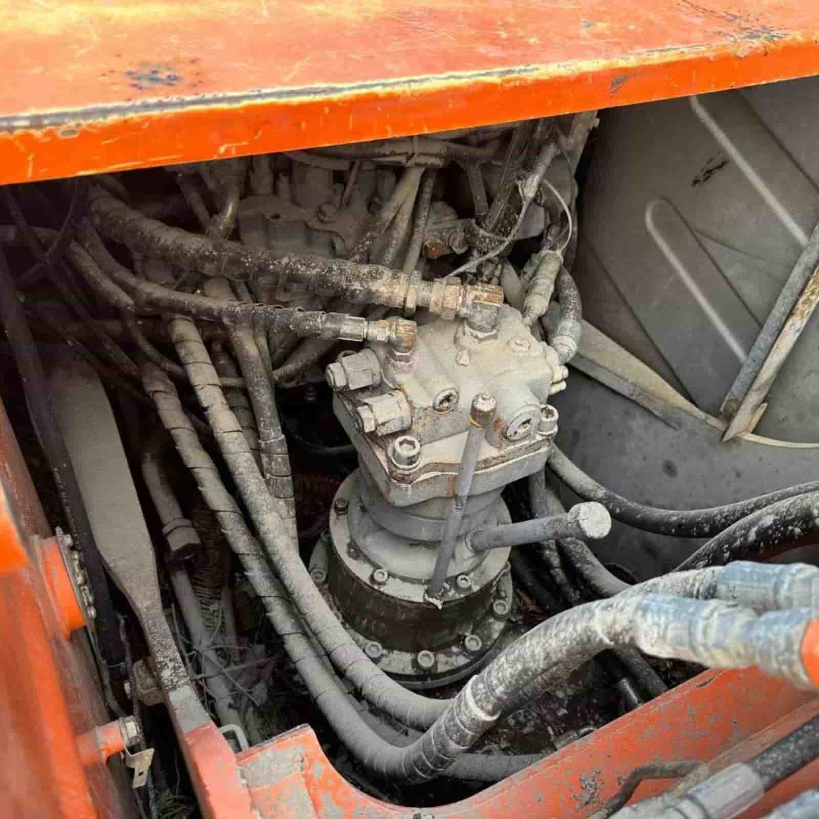 HITACHI 120-6 Excavator