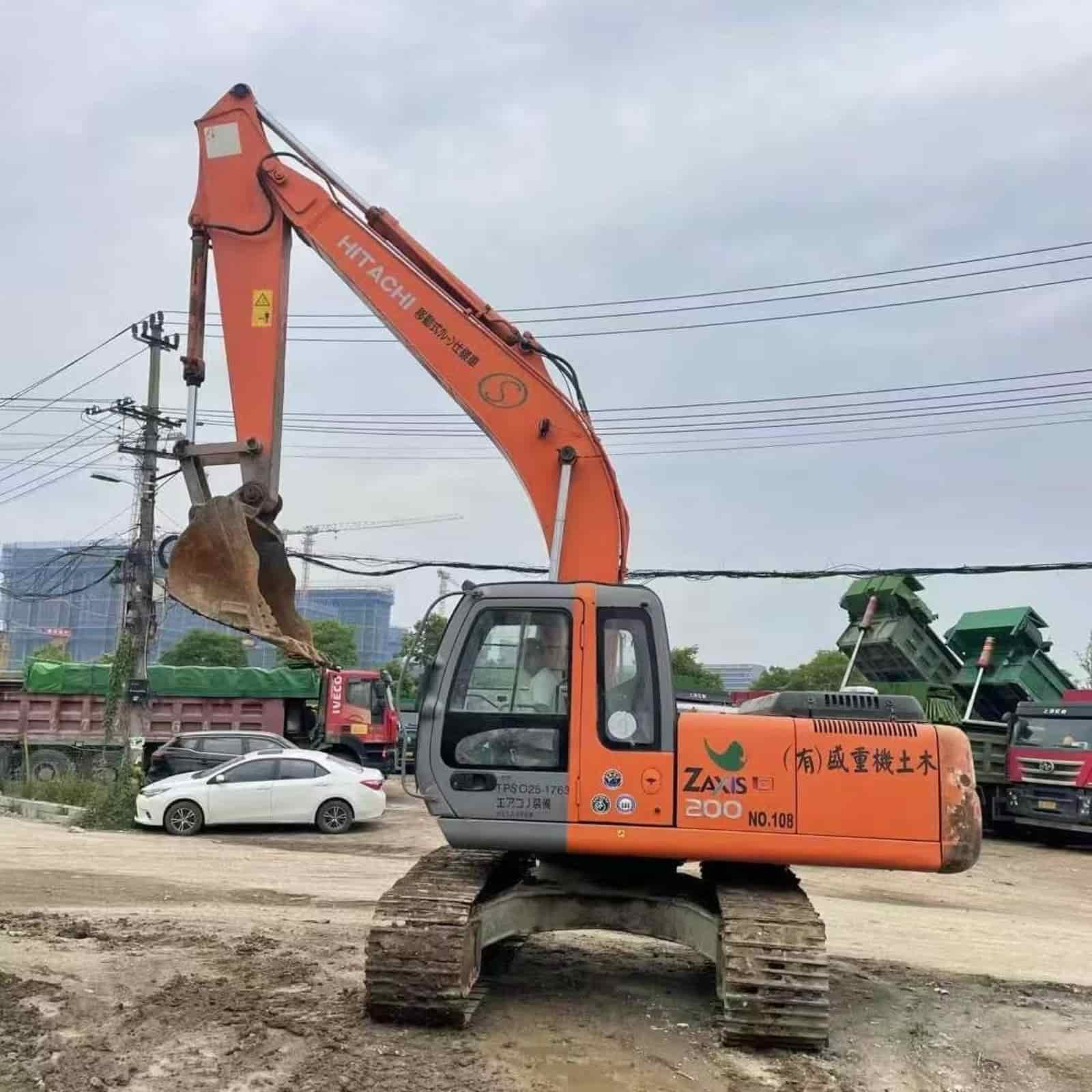 4700 HOURS HITACHI 200-6 Excavator