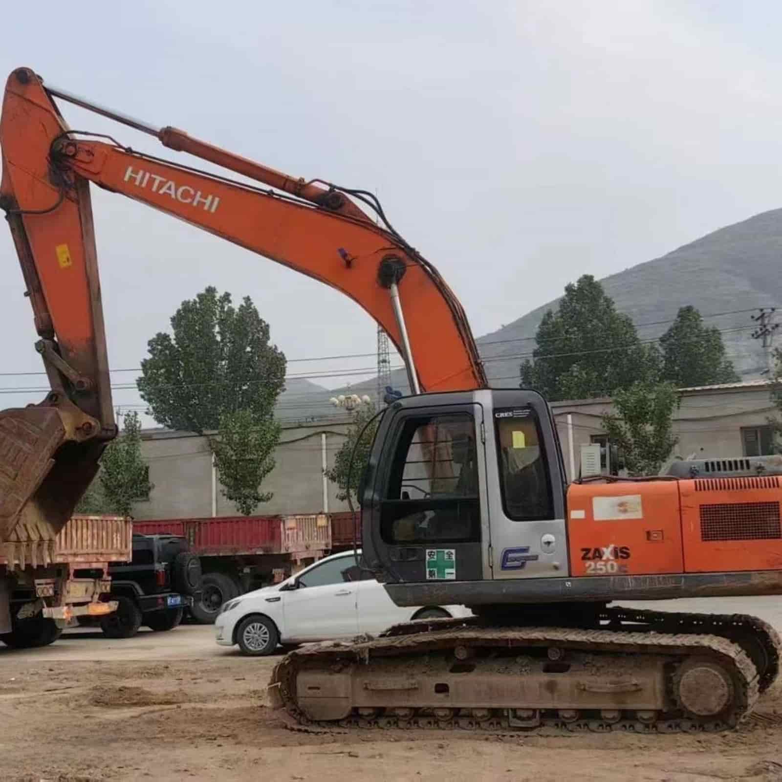 HITACHI 250-3G Excavator