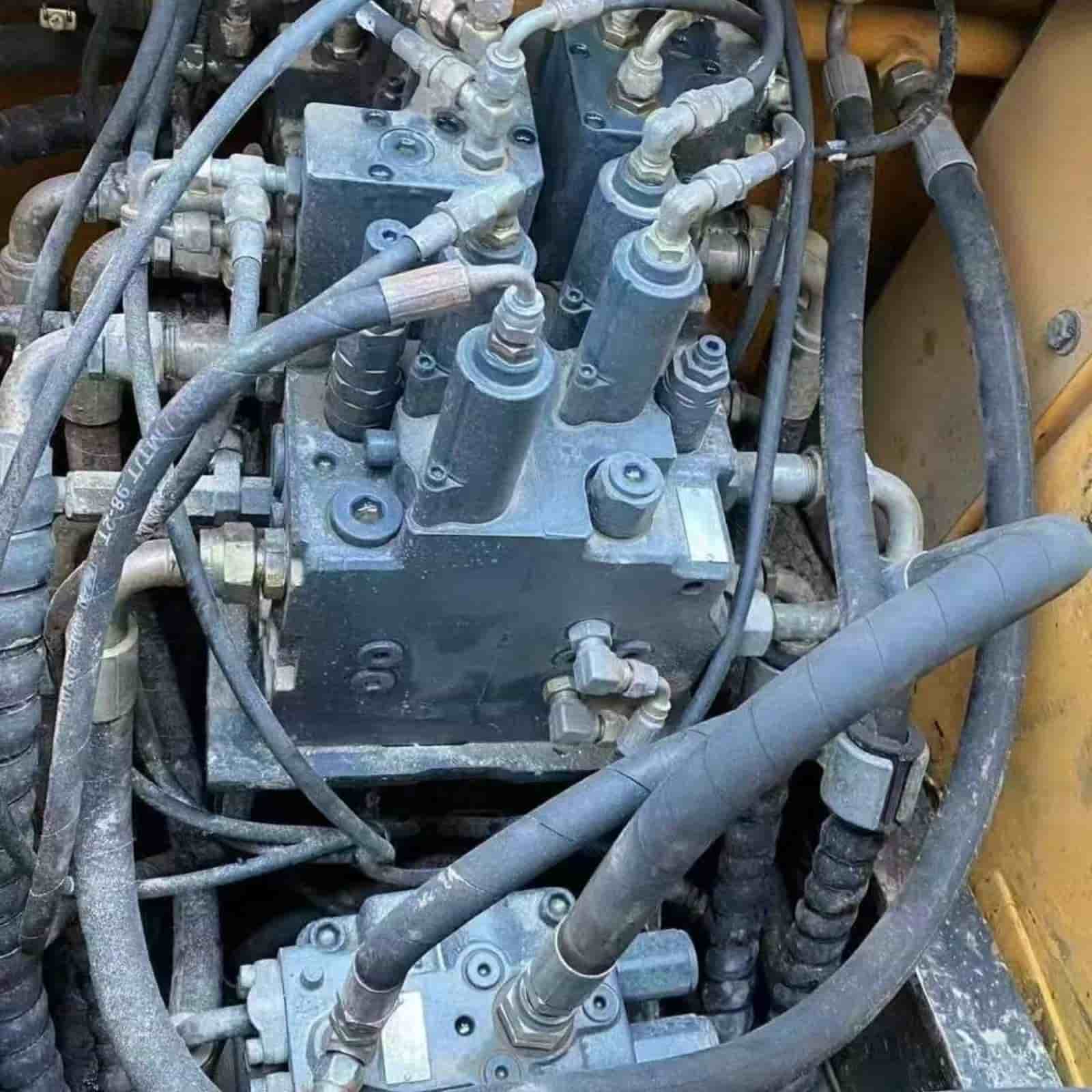HYUNDAI 150-9 Crawler Excavator