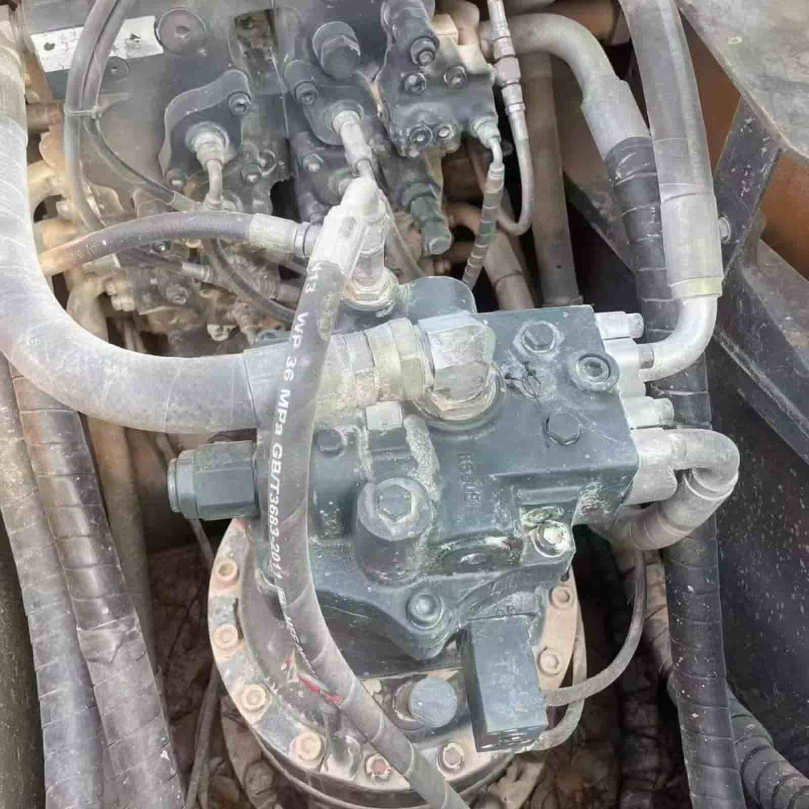 HYUNDAI 385VS Crawler Excavator