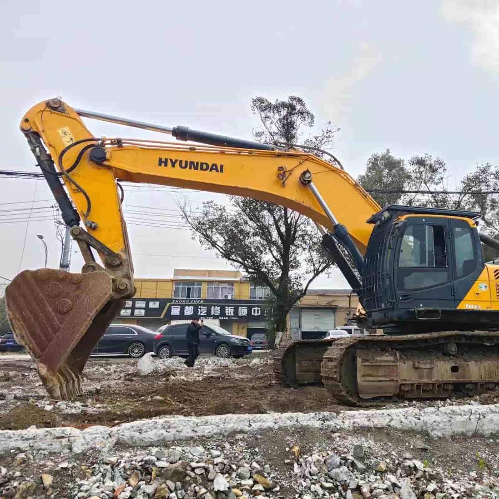 HYUNDAI 520VS Crawler Excavator