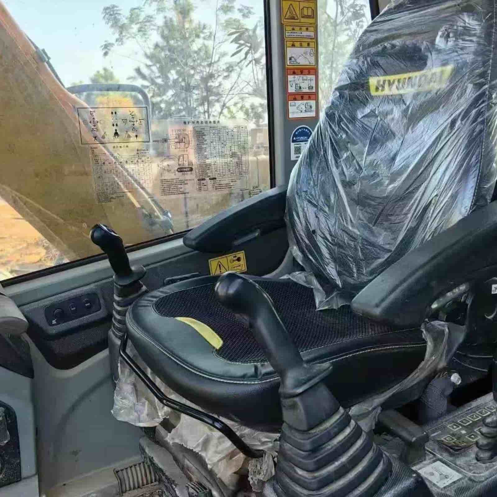 HYUNDAI 75VS Crawler Excavator