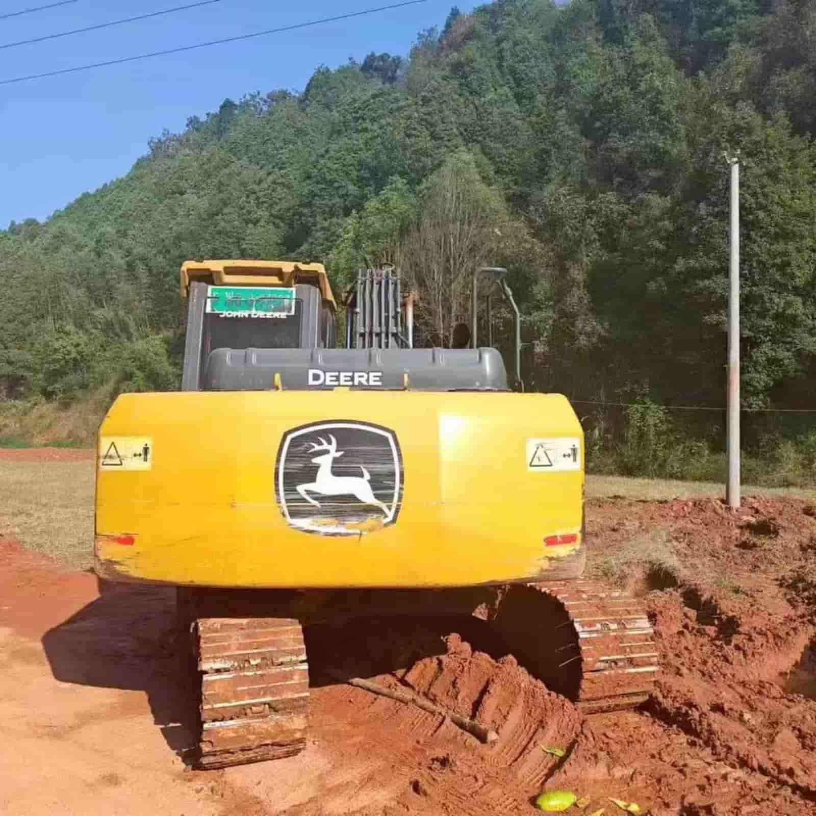 JD 130 Crawler Excavator