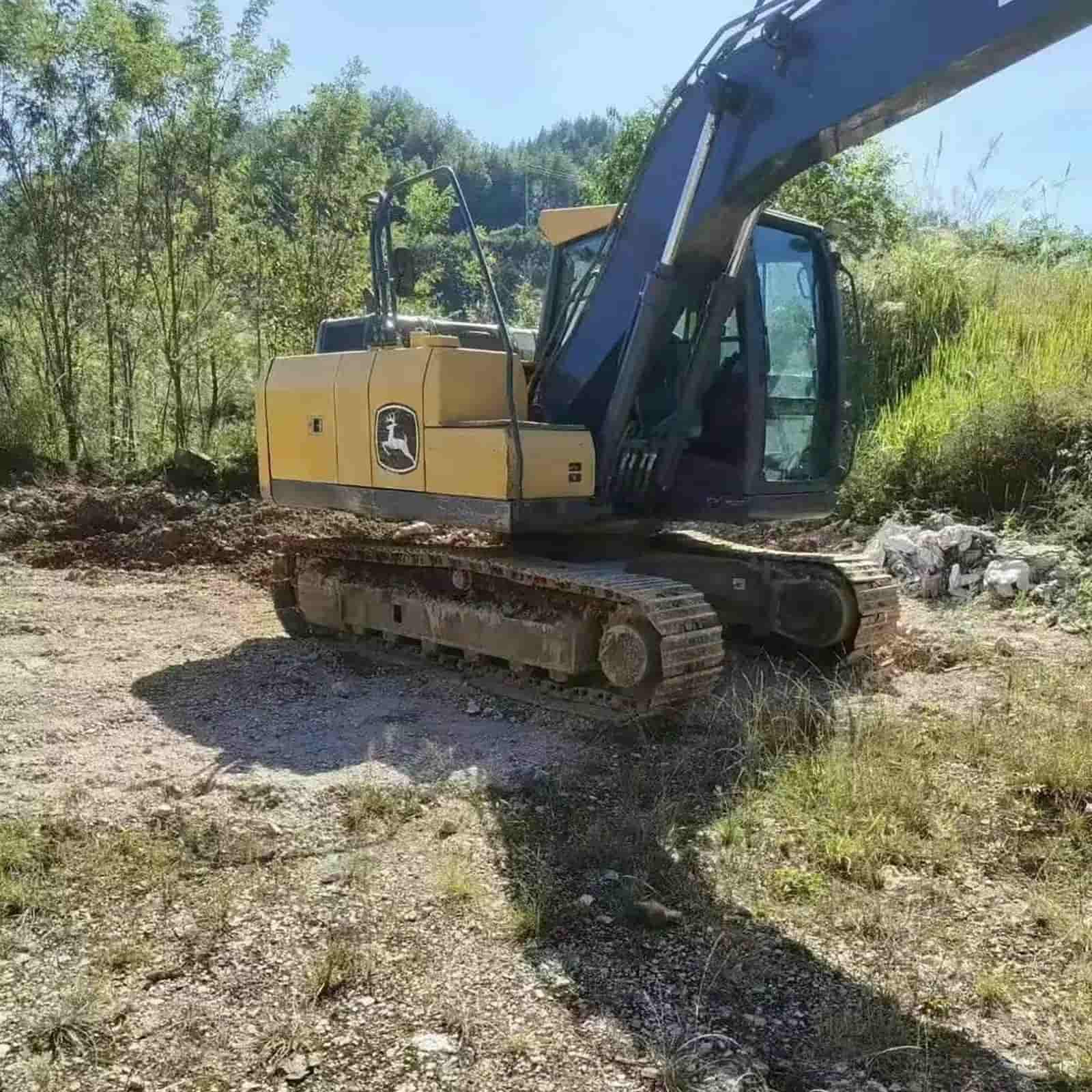 JD 130 Crawler Excavator