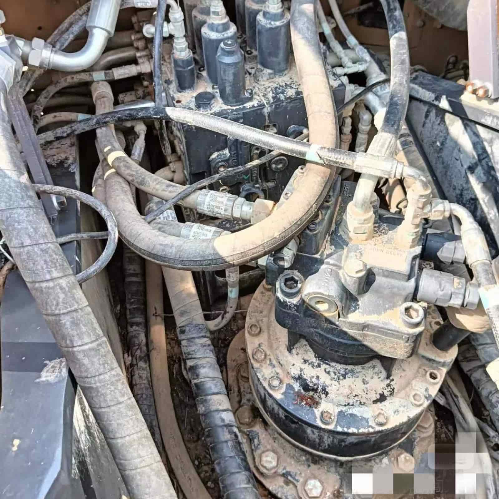 John Deere 210 Excavator