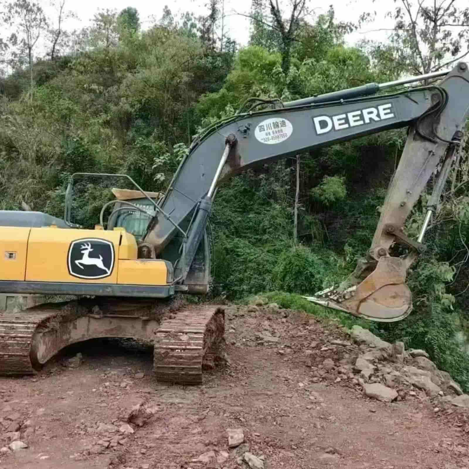 JD 240 Crawler Excavator