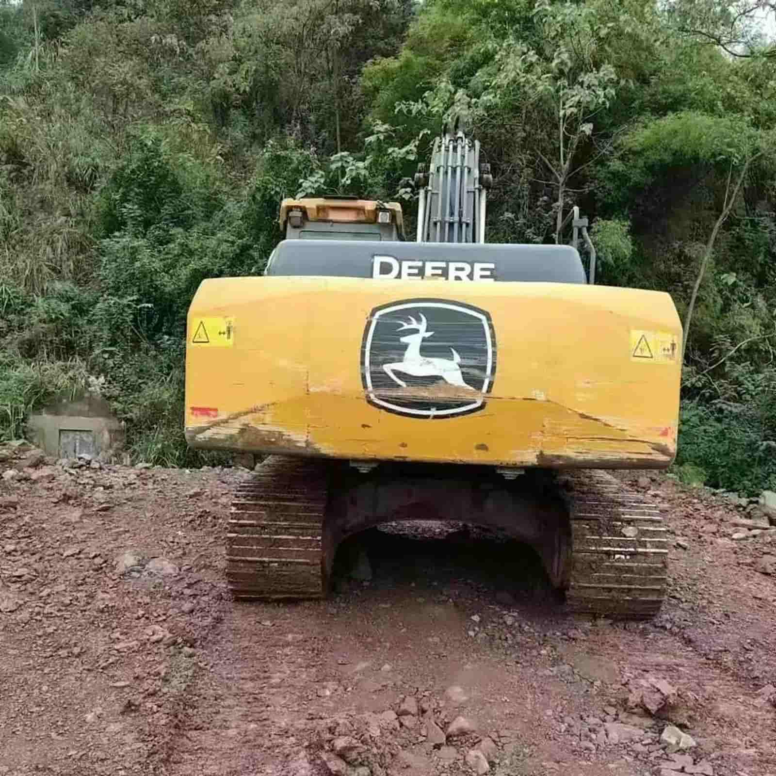 JD 240 Crawler Excavator