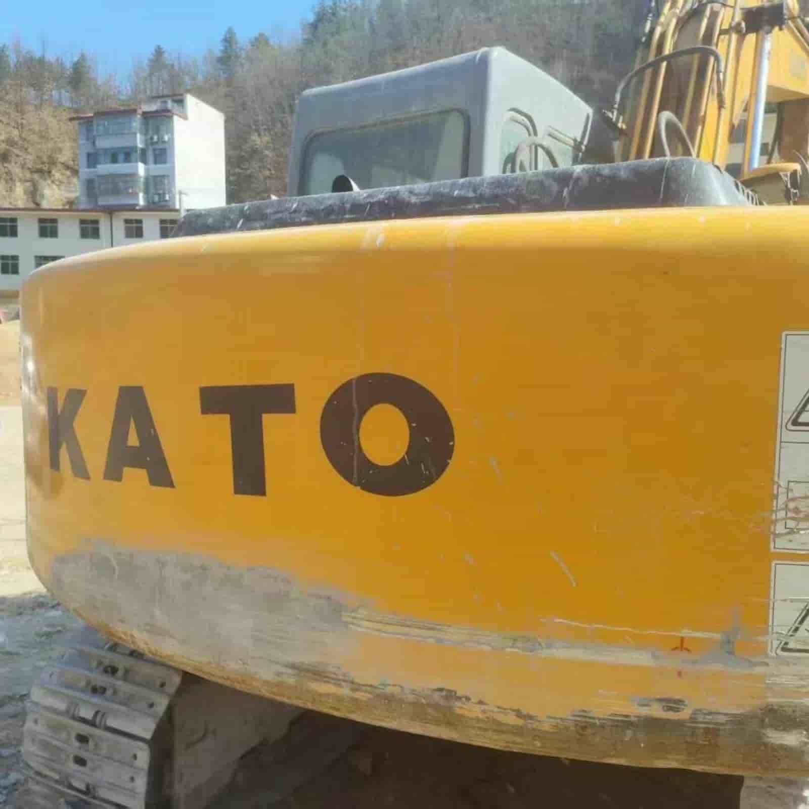 KATO 512R Excavator