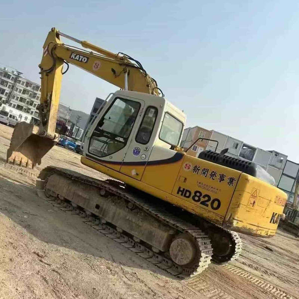 KATO 820-3 Excavator