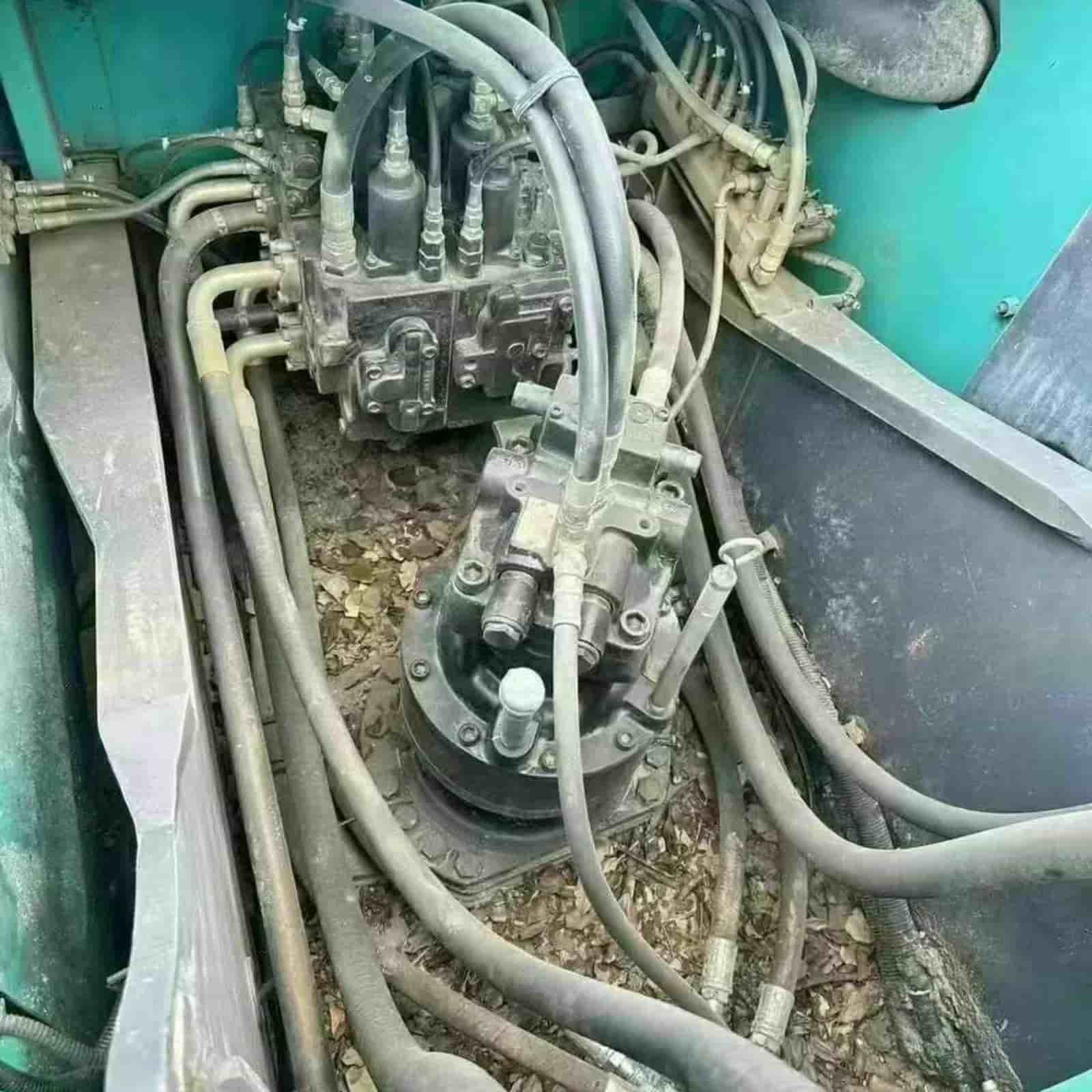 3012 HOURS KOBELCO 200-8 Crawler Excavator