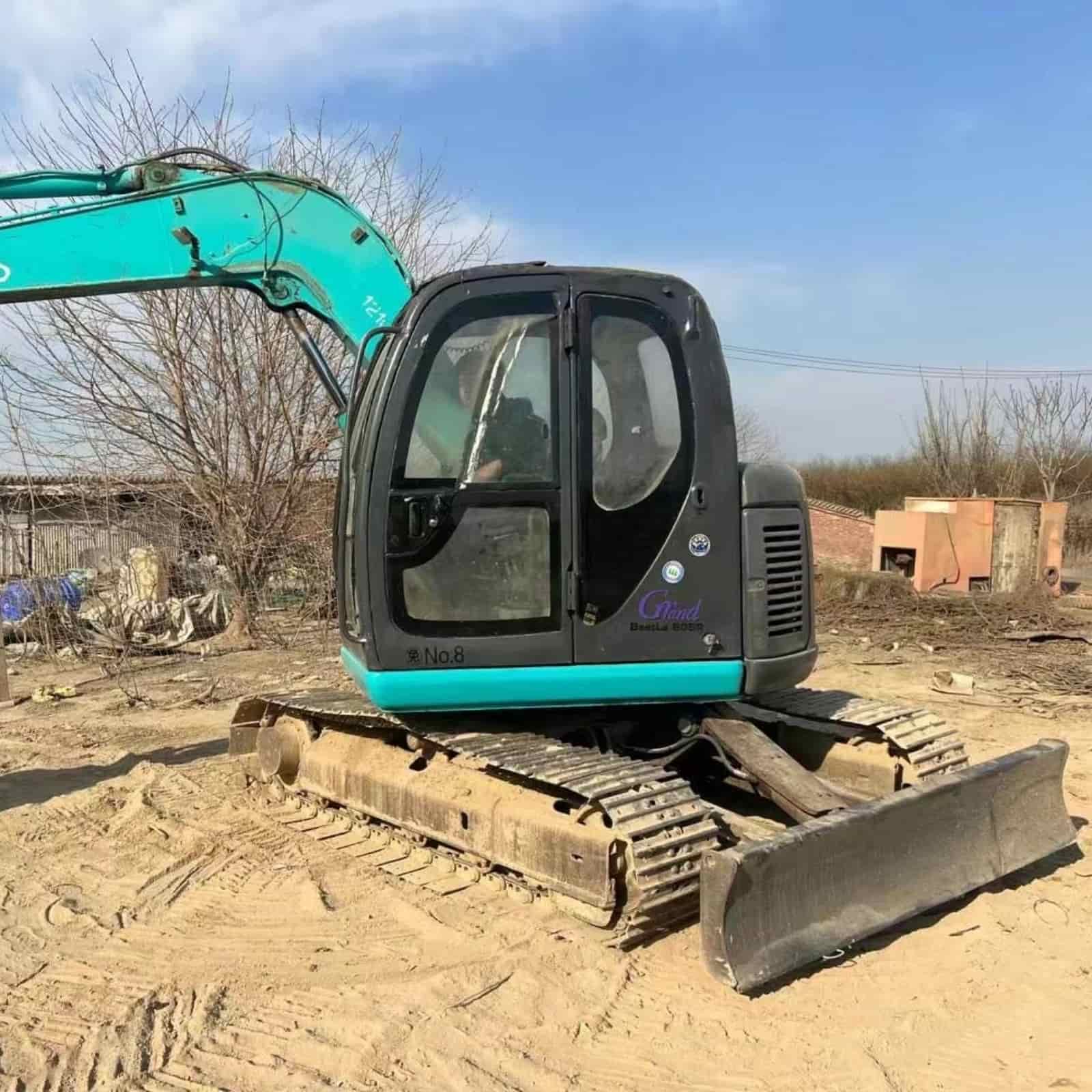 5800 HOURS KOBELCO 60SR Excavator