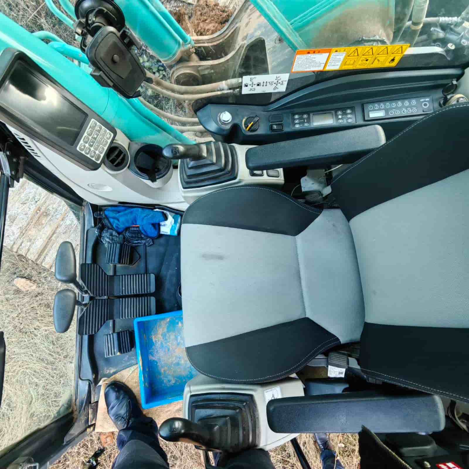 KOBELCO 200-10 Crawler Excavator