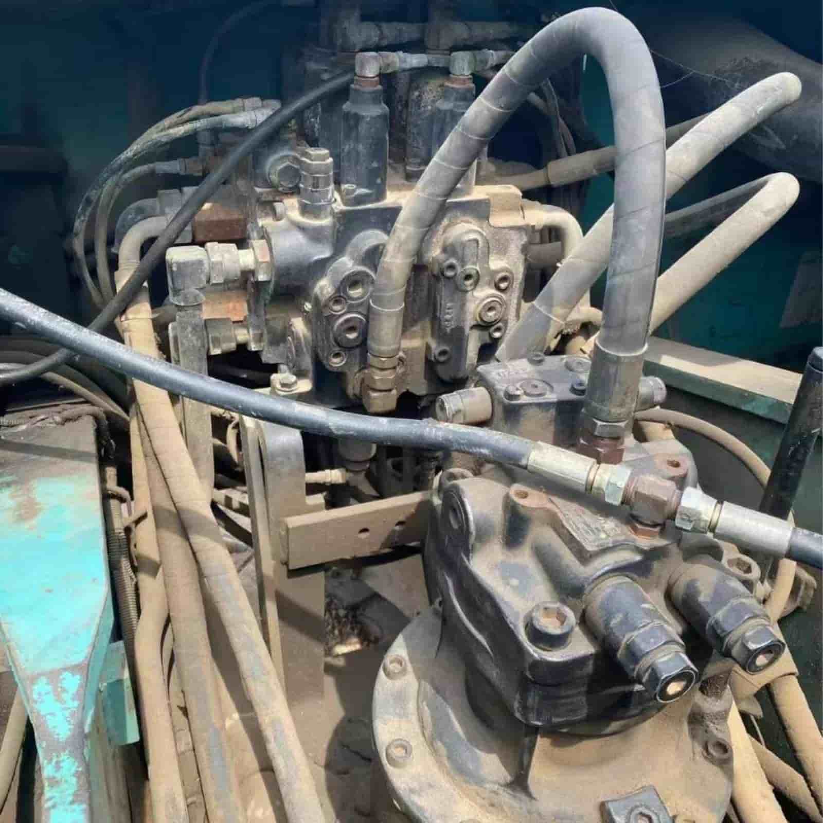 KOBELCO 200-6E Crawler Excavator