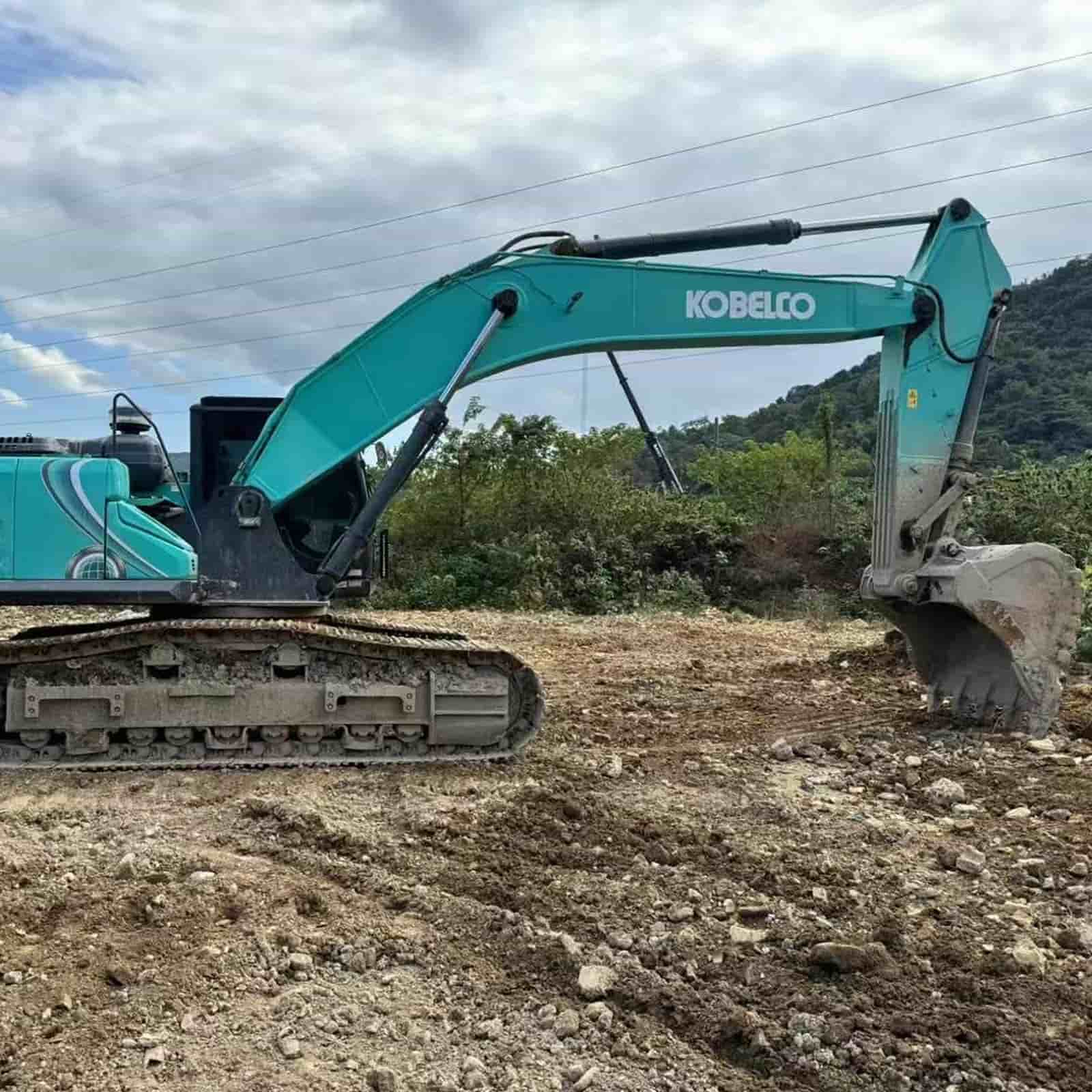 KOBELCO 380-10XD Crawler Excavator