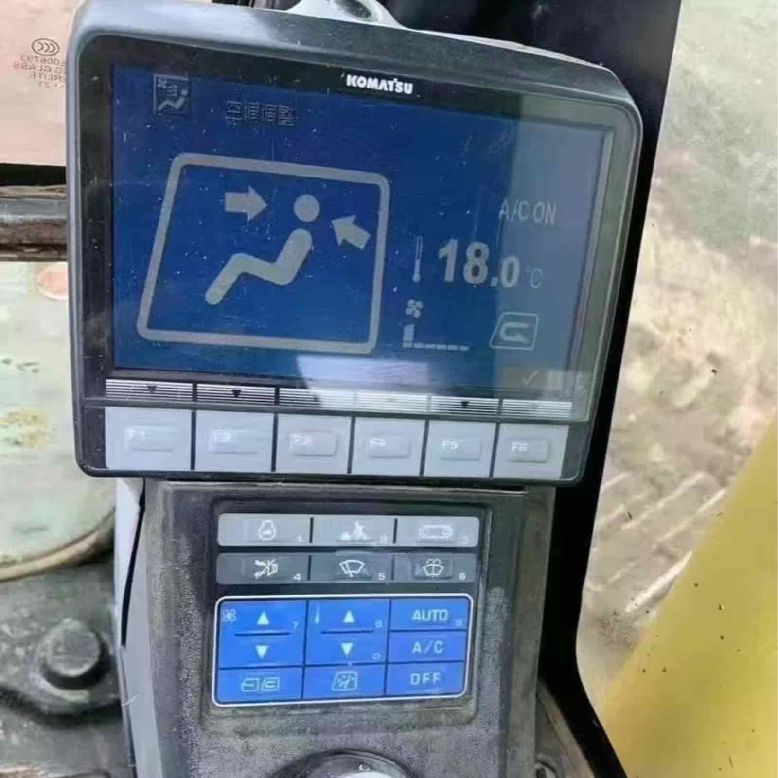 KOMATSU 210-8 Excavator